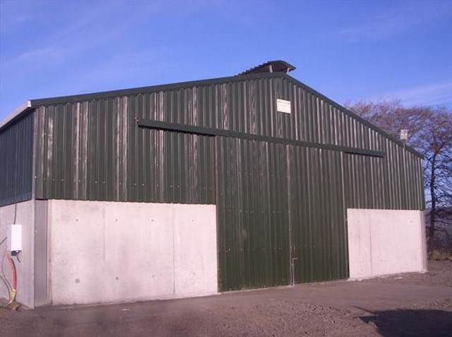 Image of steel shed in Laois fabricated and erected by Hyland Engineering, steel sheds in Laois are fabricated and erected by Hyland Engineering