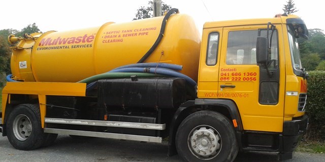 Image of Mulwaste Environmental Services lorry, septic tanks in Drogheda, Ardee and Collon are cleaned and maintained by Mulwaste Environmental Services