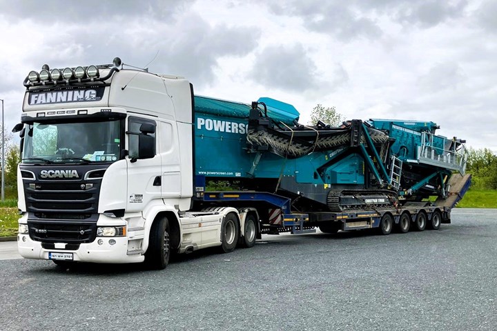 Low loader transport Ireland - Damien Fanning Low Loader Transport - Heavy Haulage Specialists Ireland