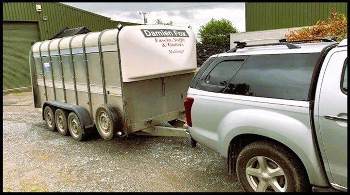 Image of mobile seamless aluminium gutter workshop in Mullingar, seamless aluminium gutters in Mullingar, Kinnegad and Rochfortbridge are manufactured and installed by Damien Fox Fascia, Soffit & Gutters