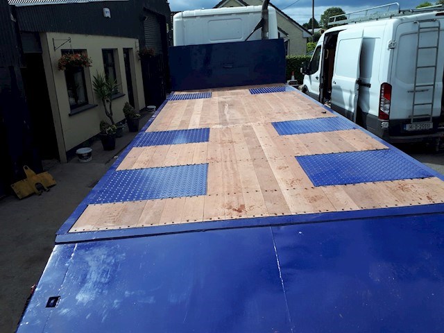 Image of hardwood trailer floor sold in Ireland, trailer flooring in Ireland is available from Truck & Trailers Flooring Service