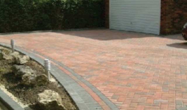 Image of block paving driveway  provided by Leinster Tarmac in East Meath.