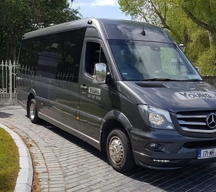 sports-minibus-hire-travel-young