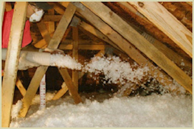 Image of attic insulation in Tallaght being undertaken by Smartcastle Warm Homes, attic insulation in Tallaght is fitted by Smartcastle Warm Homes