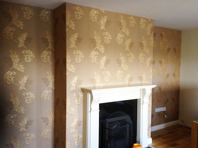 Wallpaper hanging and wallpaper decorating in County Cork. 