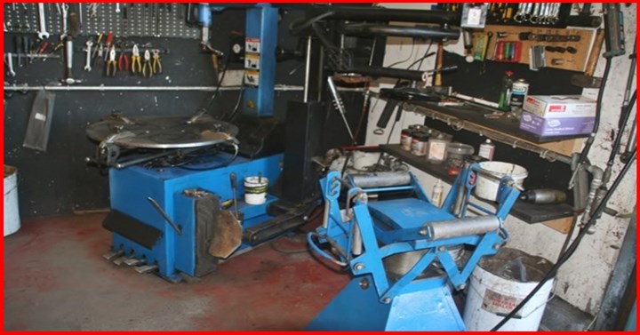 The latest tyre fitting equipment is used by Woodfarm Tyres Palmerstown to fit tyres in Dublin