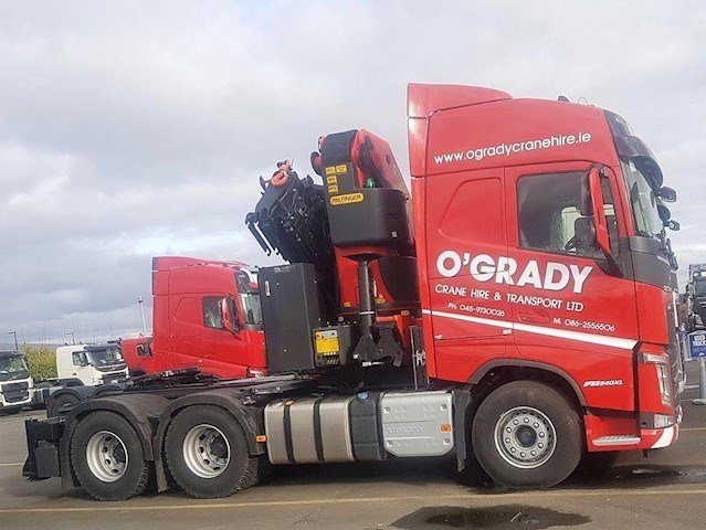 Image of vehicle recovery crane in Offaly, heavy vehicle recovery in Offaly is carried out by O'Grady Crane Hire